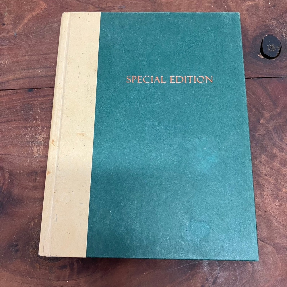Free the Beagle Roy H. Williams 2002 Special Edition Signed Bard Press